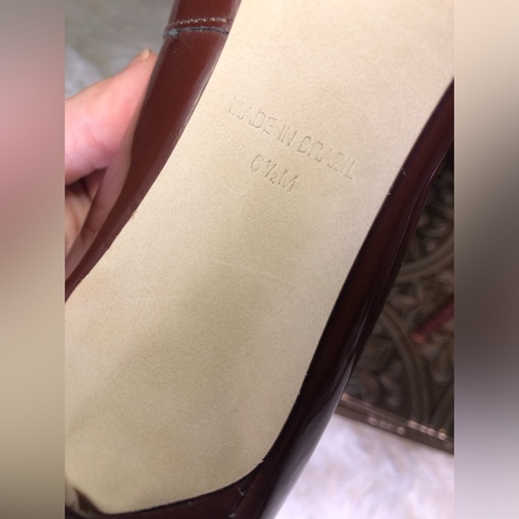 Steve Madden Chocolate Patent Heels - Picture 12 of 16